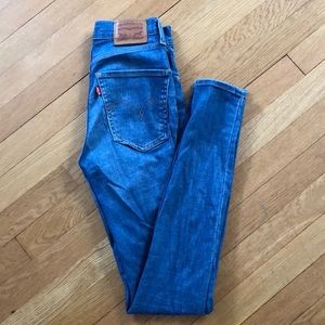Levi’s Mile High Super Skinny - 25